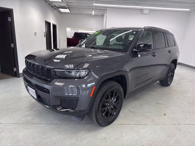 2024 Baltic Gray Metallic Clearcoat Jeep Grand Cherokee L Altitude X 4X4 SUV