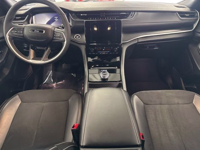 2024 Baltic Gray Metallic Clearcoat Jeep Grand Cherokee L Altitude X 4X4 SUV