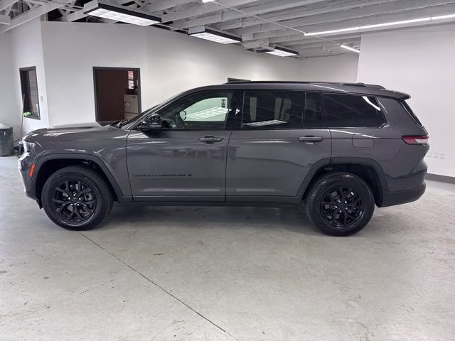 2024 Baltic Gray Metallic Clearcoat Jeep Grand Cherokee L Altitude X 4X4 SUV