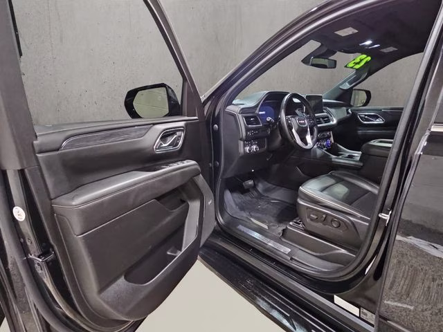 2023 Onyx Black GMC Yukon XL SLT 4X4 SUV