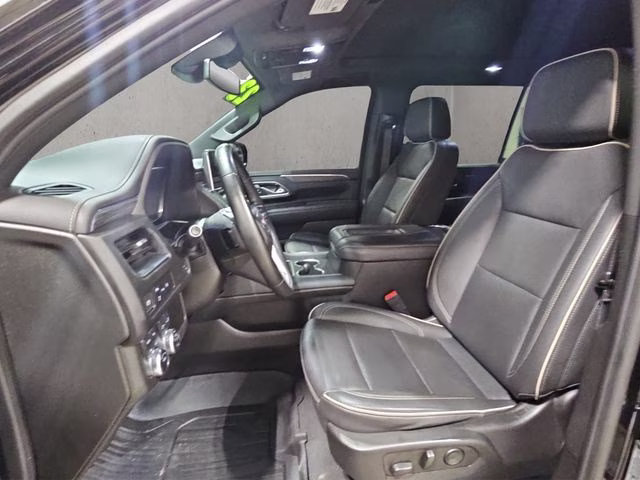 2023 Onyx Black GMC Yukon XL SLT 4X4 SUV