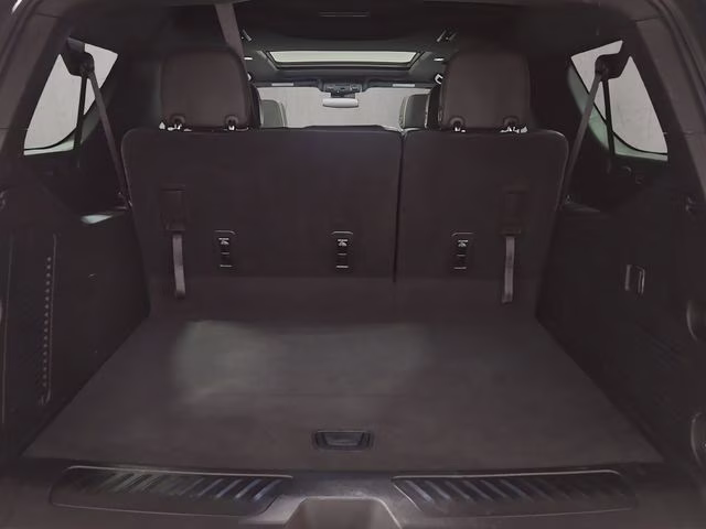2023 Onyx Black GMC Yukon XL SLT 4X4 SUV