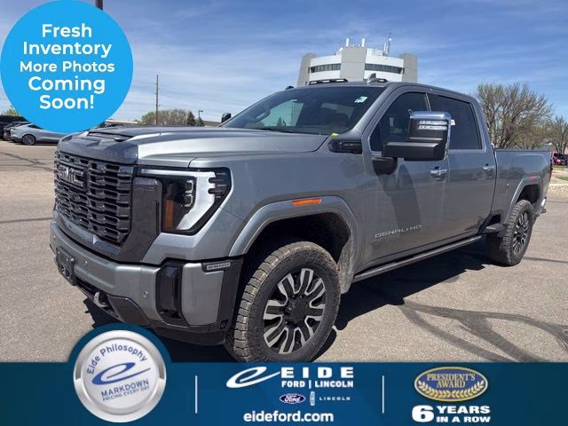 2024 GMC Sierra Denali Ultimate 4WD Crew Cab Long Box's photo