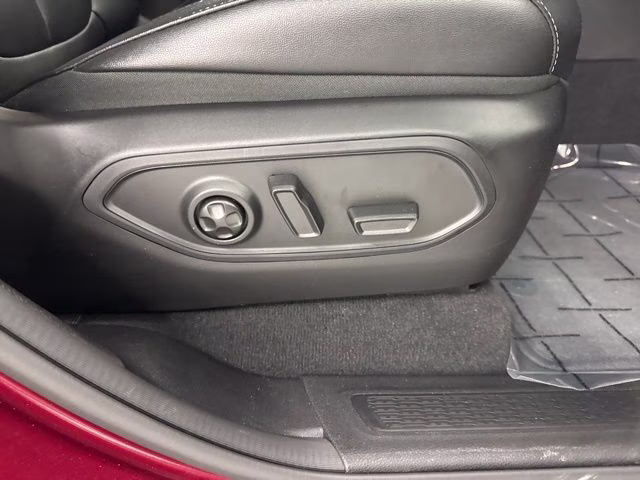 2023 Velvet Red Pearlcoat Jeep Grand Cherokee Limited 4X4 SUV