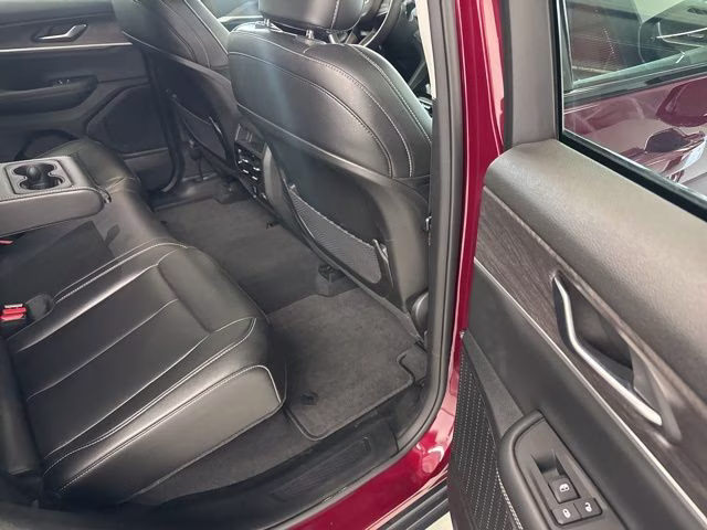 2023 Velvet Red Pearlcoat Jeep Grand Cherokee Limited 4X4 SUV