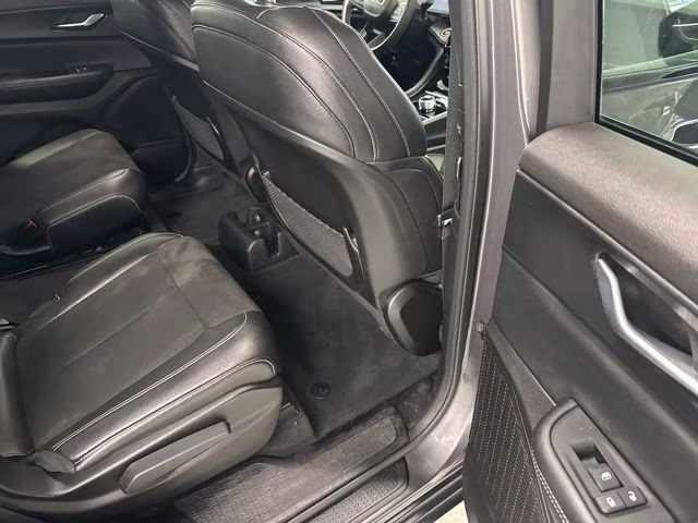 2024 Baltic Gray Metallic Clearcoat Jeep Grand Cherokee L Altitude X 4X4 SUV