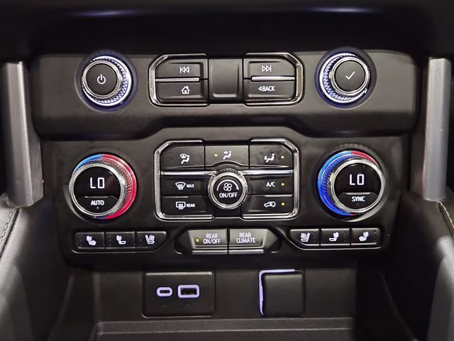 2023 Onyx Black GMC Yukon XL SLT 4X4 SUV