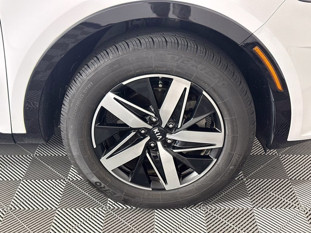 2021 Glacial White Pearl Kia Sorento EX FWD SUV