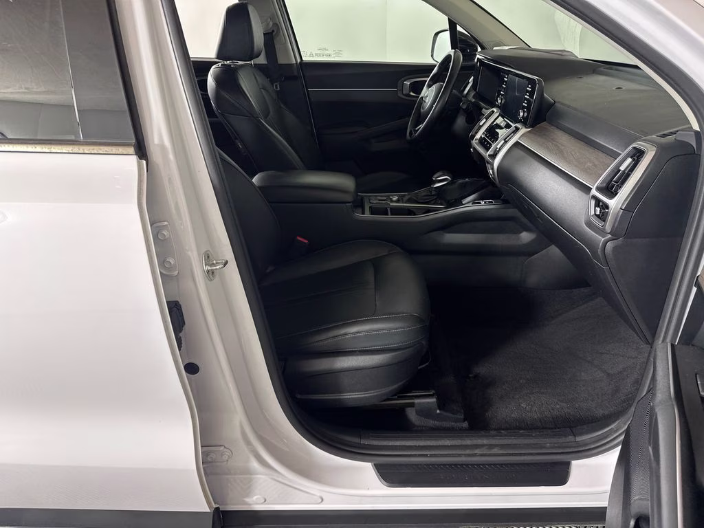 2021 Glacial White Pearl Kia Sorento EX FWD SUV
