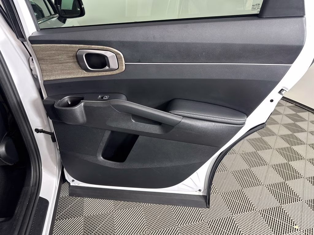 2021 Glacial White Pearl Kia Sorento EX FWD SUV