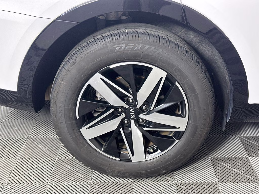2021 Glacial White Pearl Kia Sorento EX FWD SUV