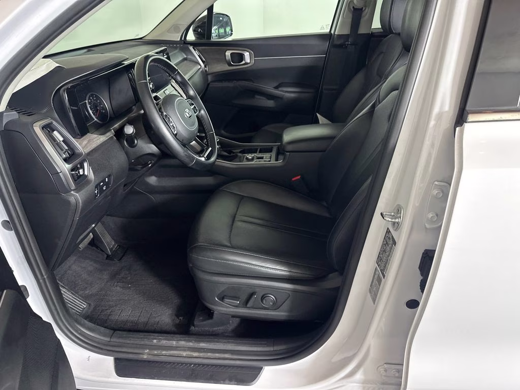2021 Glacial White Pearl Kia Sorento EX FWD SUV