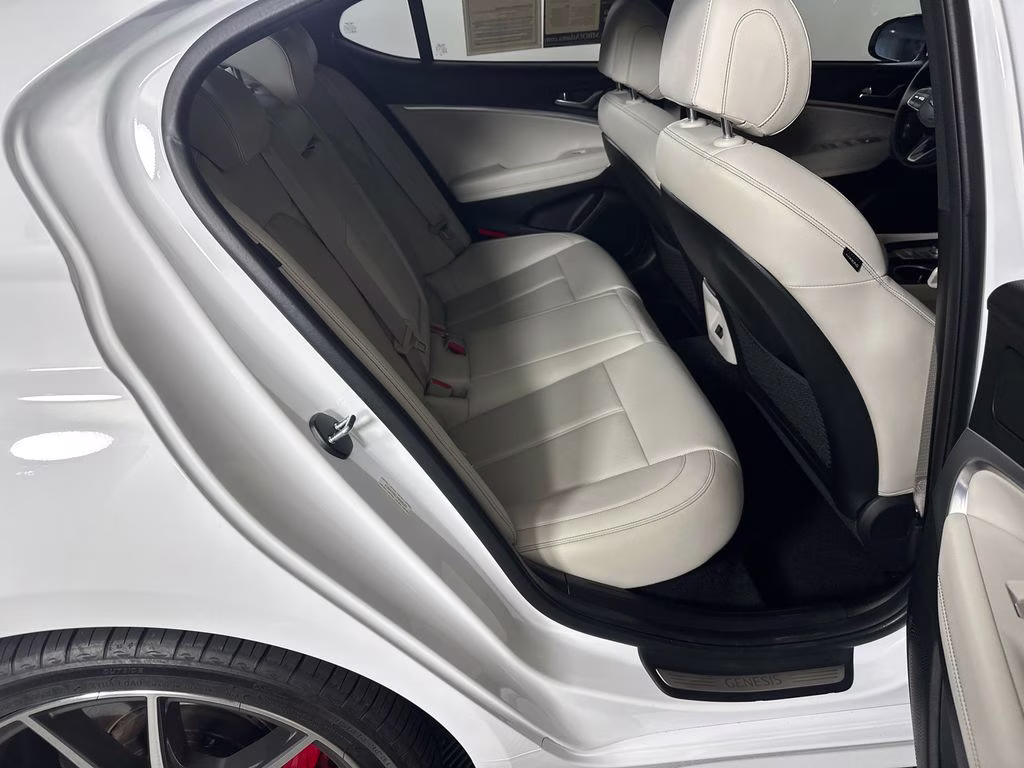 2025 Alta White Genesis G70 2.5T RWD Sedan
