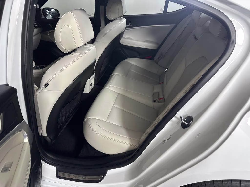 2025 Alta White Genesis G70 2.5T RWD Sedan