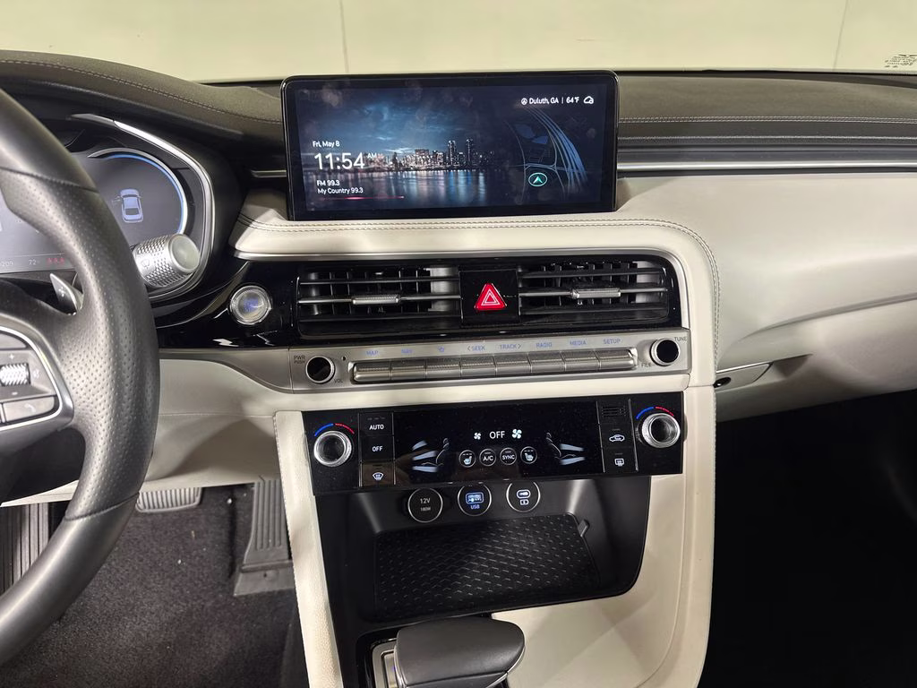2025 Alta White Genesis G70 2.5T RWD Sedan
