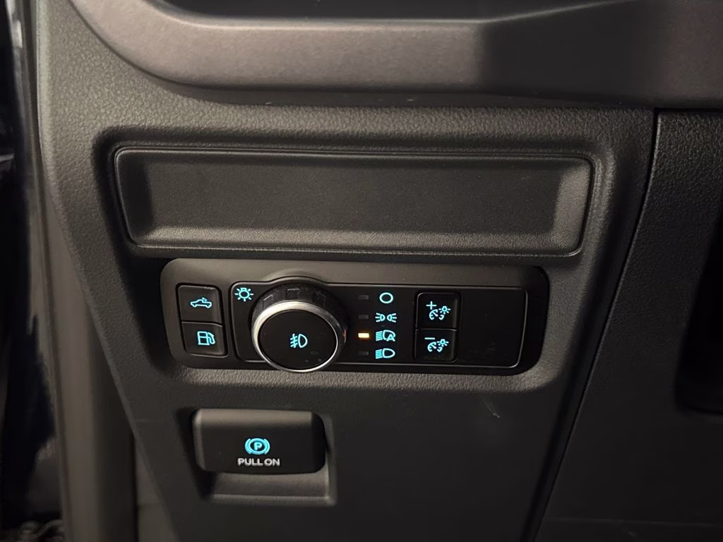 2025 Antimatter Blue Metallic Ford F-150 XLT 4X4 Truck