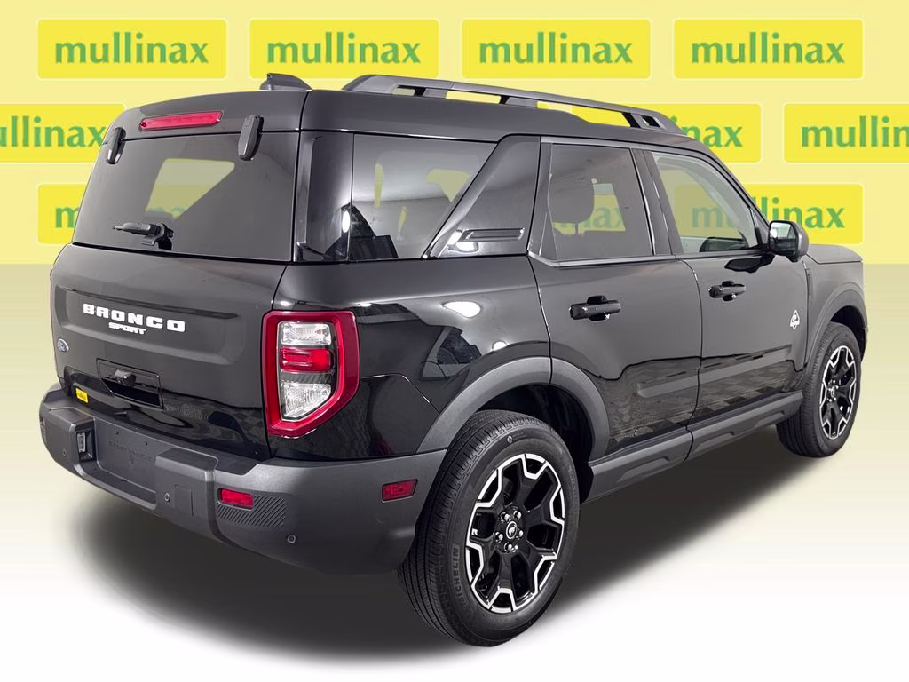 2025 Shadow Black Ford Bronco Sport Outer Banks 4X4 SUV
