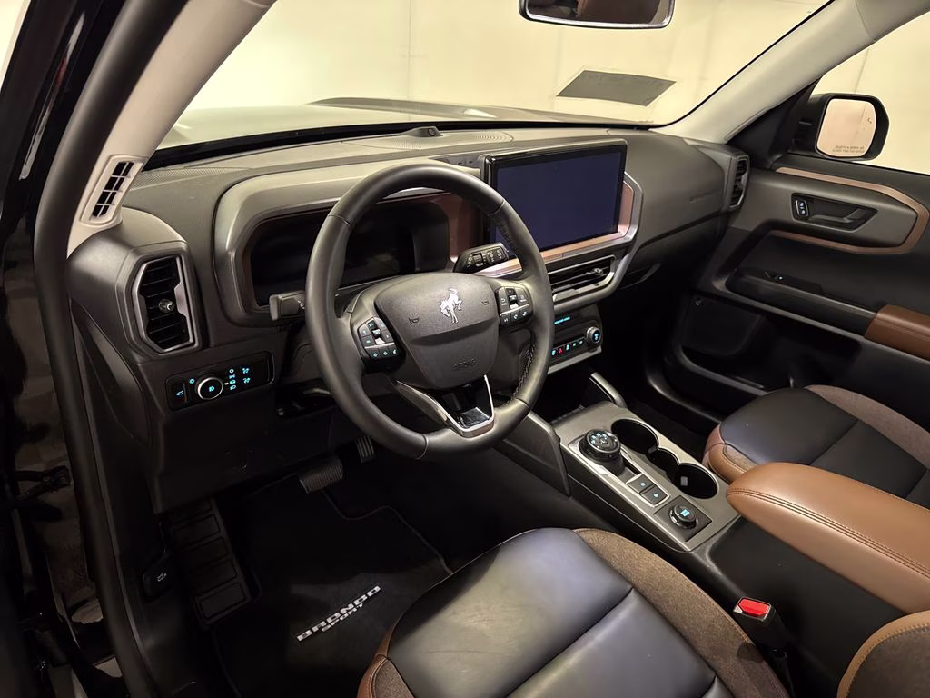 2025 Shadow Black Ford Bronco Sport Outer Banks 4X4 SUV