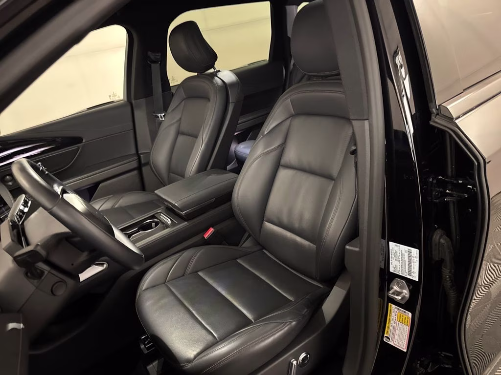 2025 Infinite Black Met CC Lincoln Nautilus Premiere AWD SUV