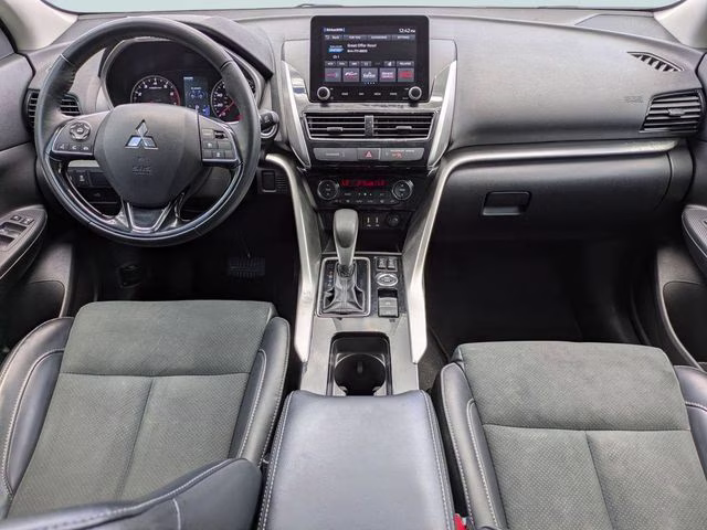 2024 White Diamond Mitsubishi Eclipse Cross SE 4X4 SUV