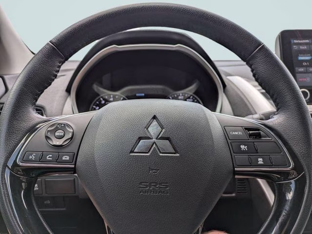 2024 White Diamond Mitsubishi Eclipse Cross SE 4X4 SUV