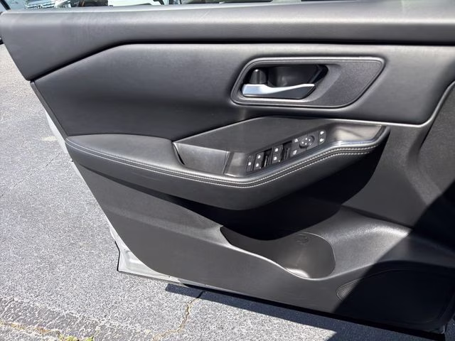 2025 Brilliant Silver Metallic Nissan Rogue SV FWD SUV