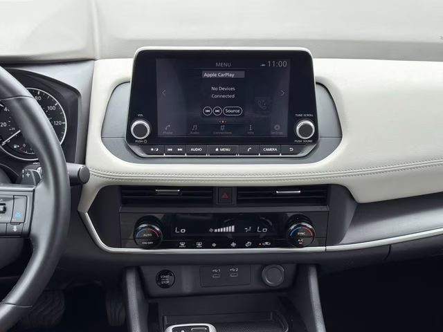 2025 Everest White Pearl Nissan Rogue SV FWD SUV