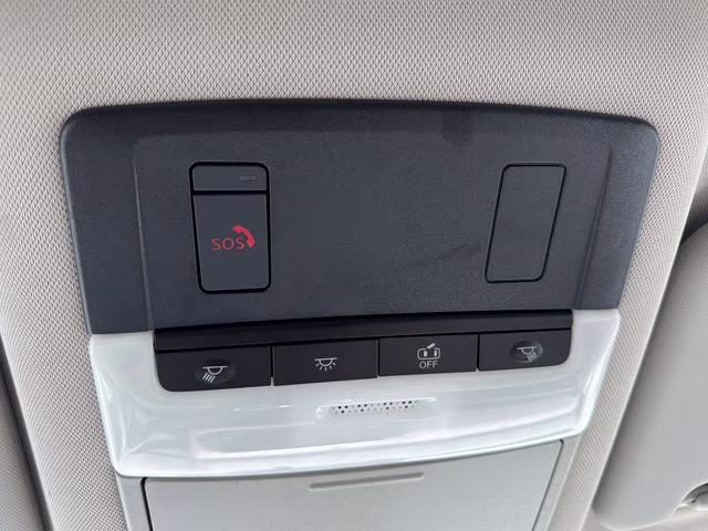 2025 Everest White Pearl Nissan Rogue SV FWD SUV