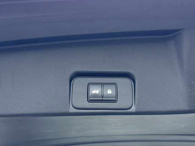 2025 Everest White Pearl Nissan Rogue SV FWD SUV