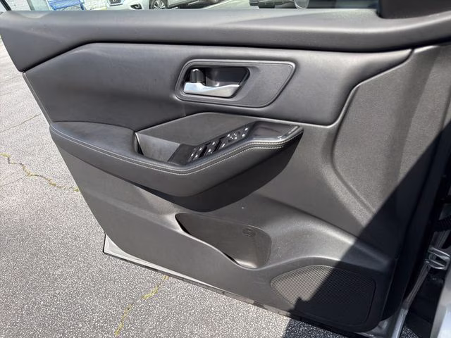 2025 Brilliant Silver Metallic Nissan Rogue SV FWD SUV
