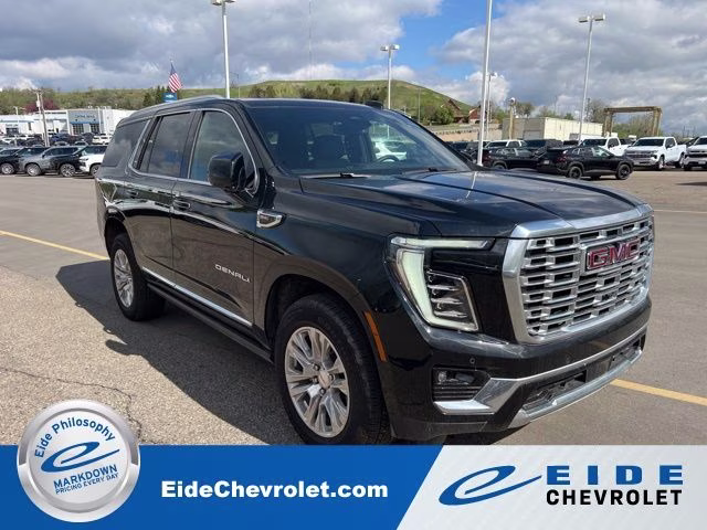2025 GMC Yukon DENALI's photo