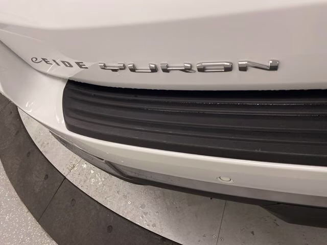 2025 Summit White GMC Yukon AT4 4X4 SUV