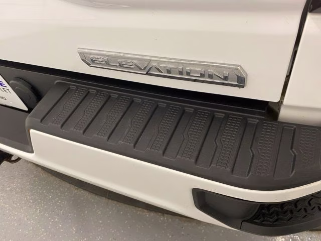 2022 Summit White GMC Sierra 1500 Elevation 4X4 Truck