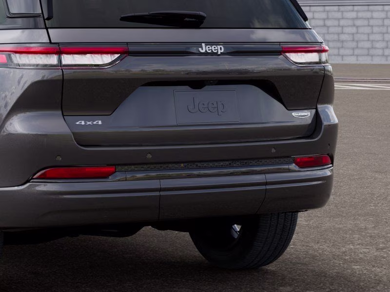 2026 Baltic Gray Metallic Clearcoat Jeep Grand Cherokee Summit 4X4 SUV