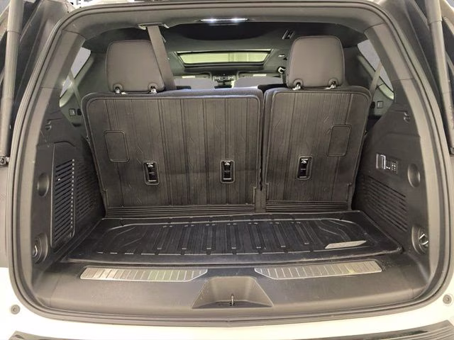 2025 Summit White GMC Yukon AT4 4X4 SUV