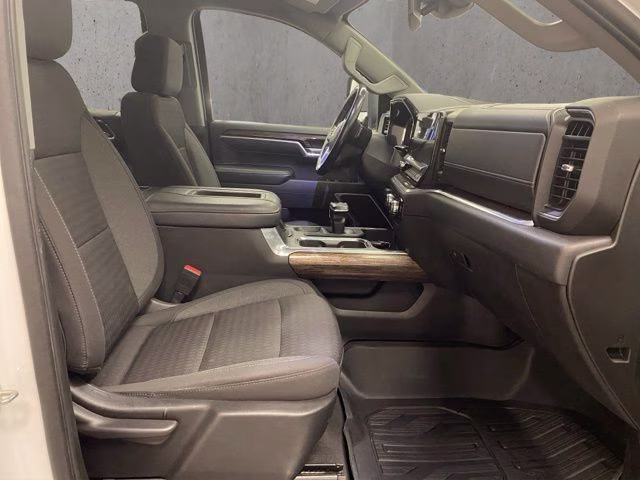 2022 Summit White GMC Sierra 1500 Elevation 4X4 Truck
