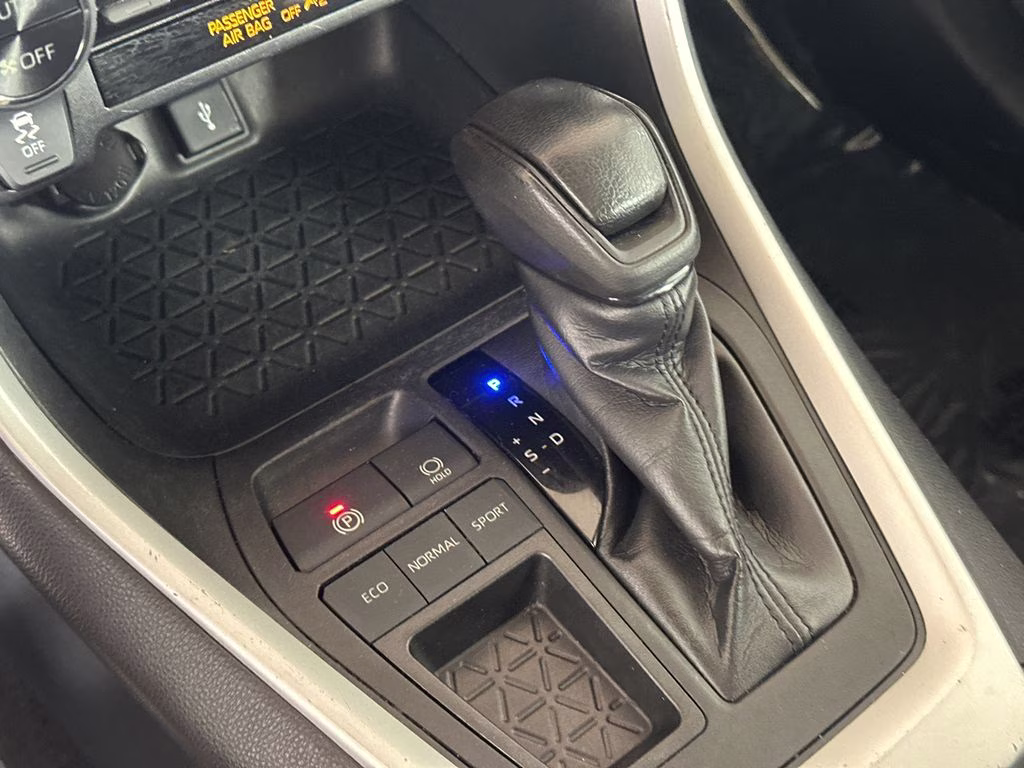 2021 Midnight Black Metallic Toyota RAV4 XLE FWD SUV