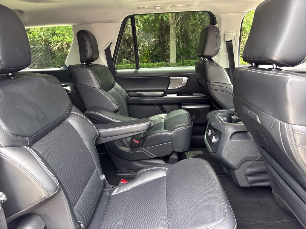 2025 Oxford White Ford Expedition Max Platinum 4X4 SUV