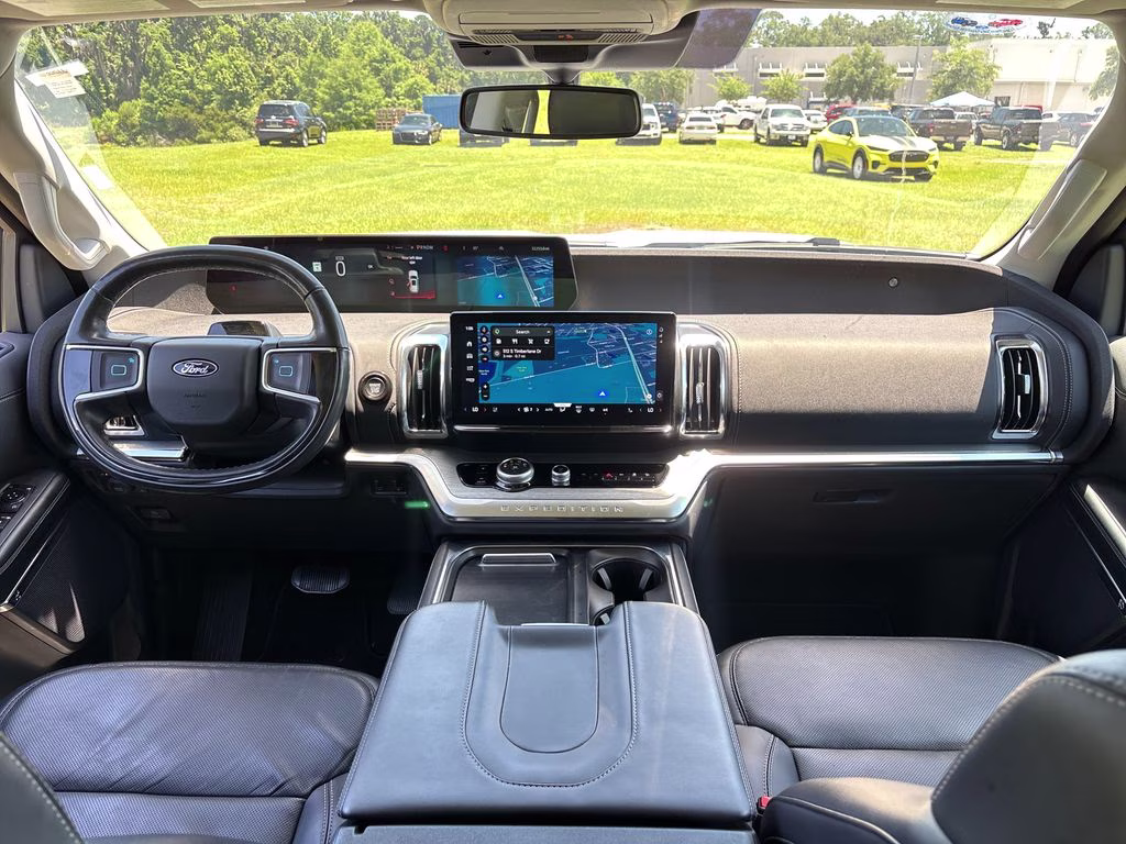 2025 Oxford White Ford Expedition Max Platinum 4X4 SUV