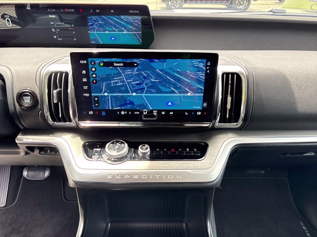 2025 Oxford White Ford Expedition Max Platinum 4X4 SUV