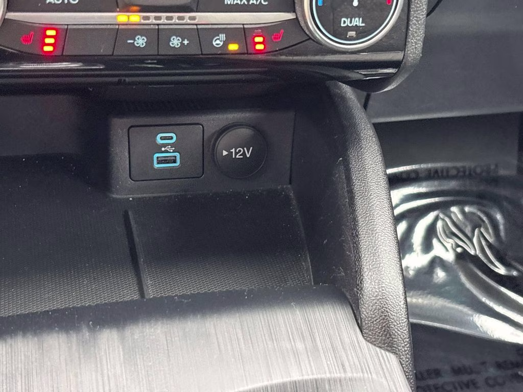 2022 Gray Metallic Ford Escape Hybrid SE FWD SUV