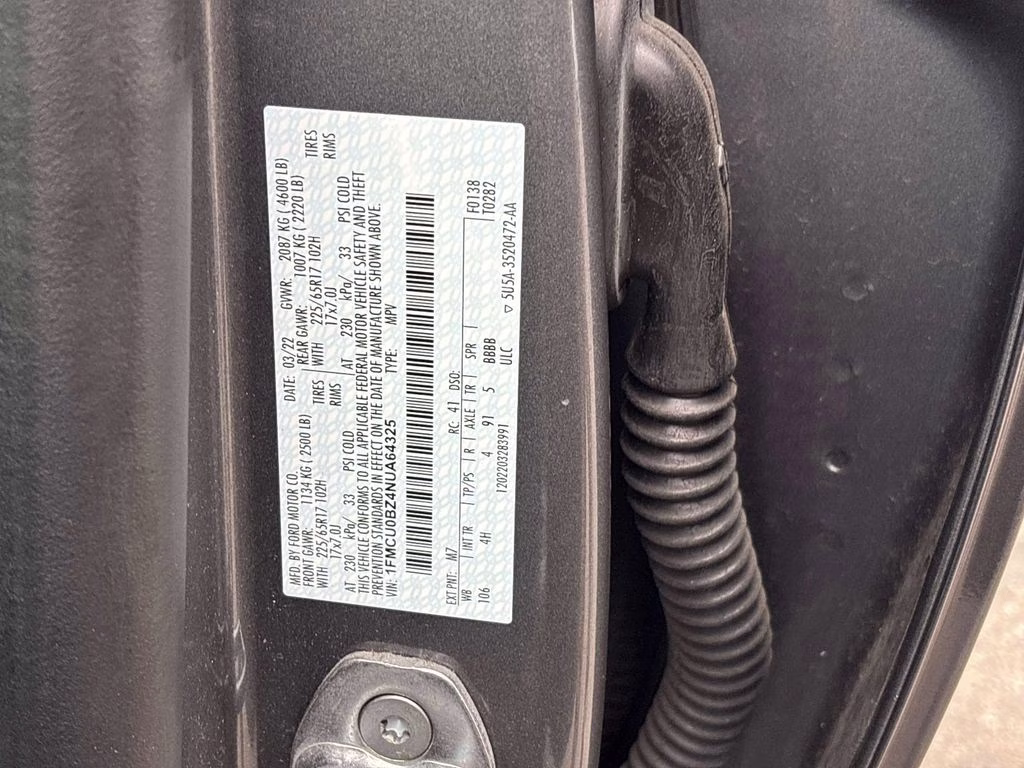 2022 Gray Metallic Ford Escape Hybrid SE FWD SUV