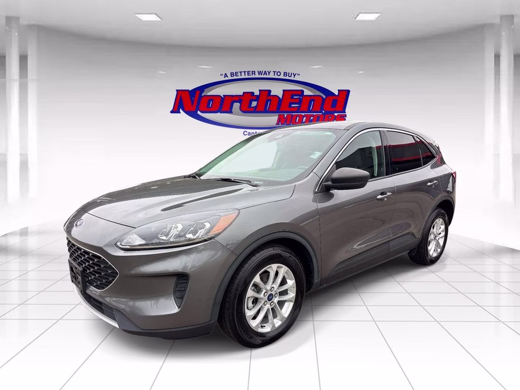 2022 Gray Metallic Ford Escape Hybrid SE FWD SUV