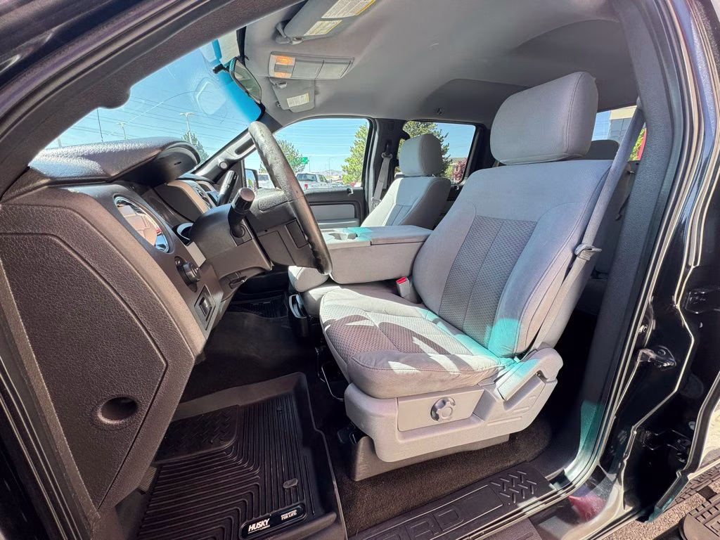 2012 Black Ford F-150 XL 4X4 Truck