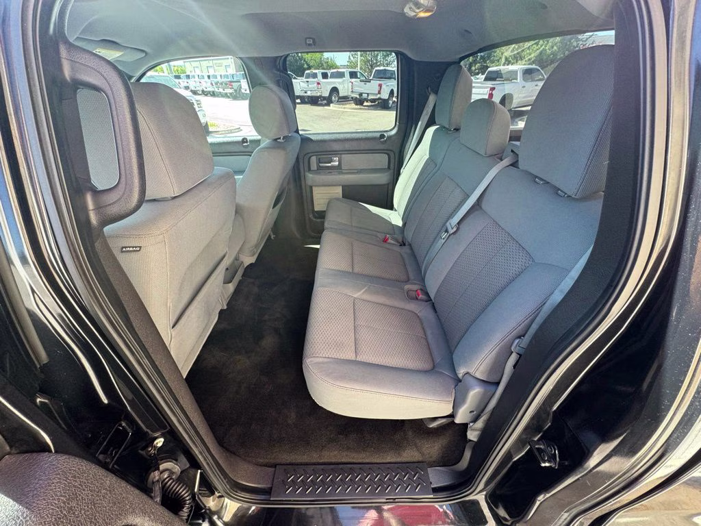 2012 Black Ford F-150 XL 4X4 Truck