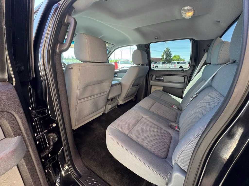 2012 Black Ford F-150 XL 4X4 Truck