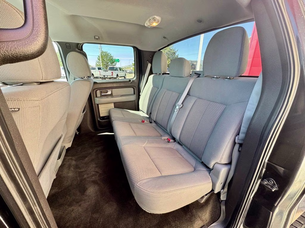 2012 Black Ford F-150 XL 4X4 Truck