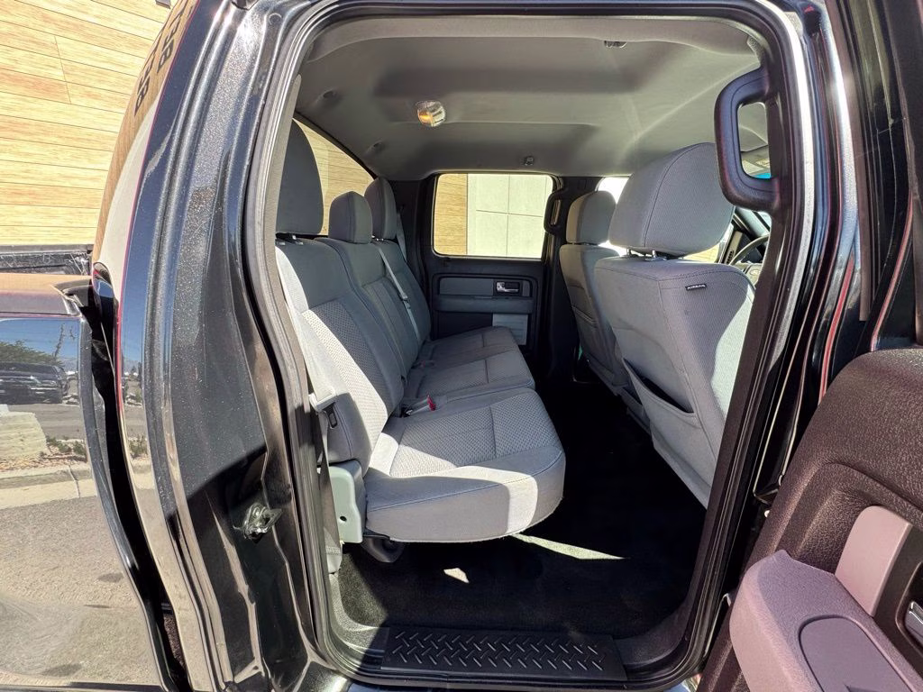 2012 Black Ford F-150 XL 4X4 Truck