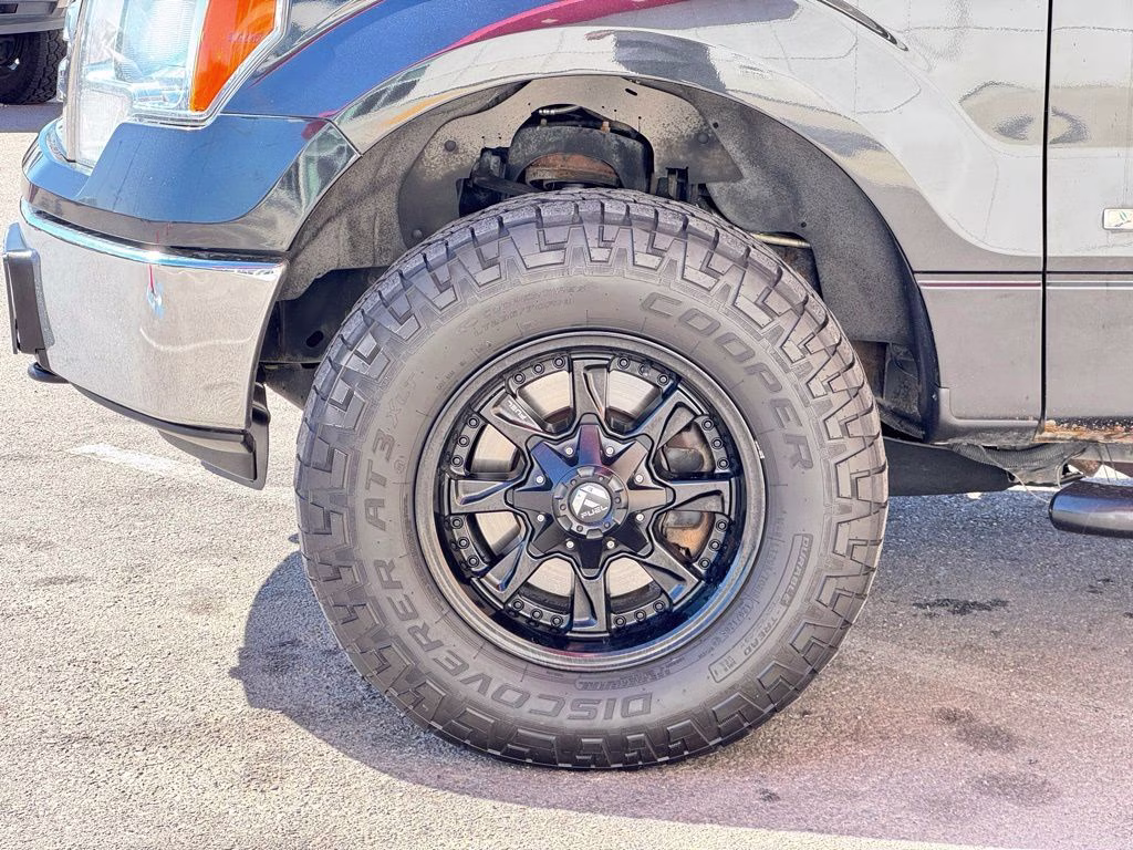 2012 Black Ford F-150 XL 4X4 Truck
