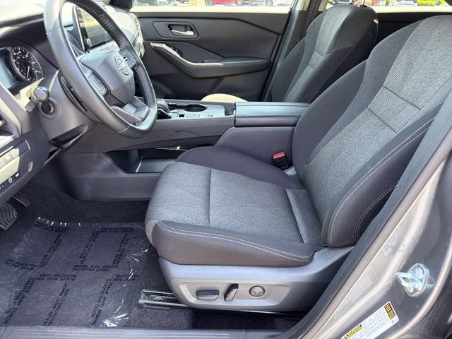2025 Gun Metallic Nissan Rogue SV FWD SUV